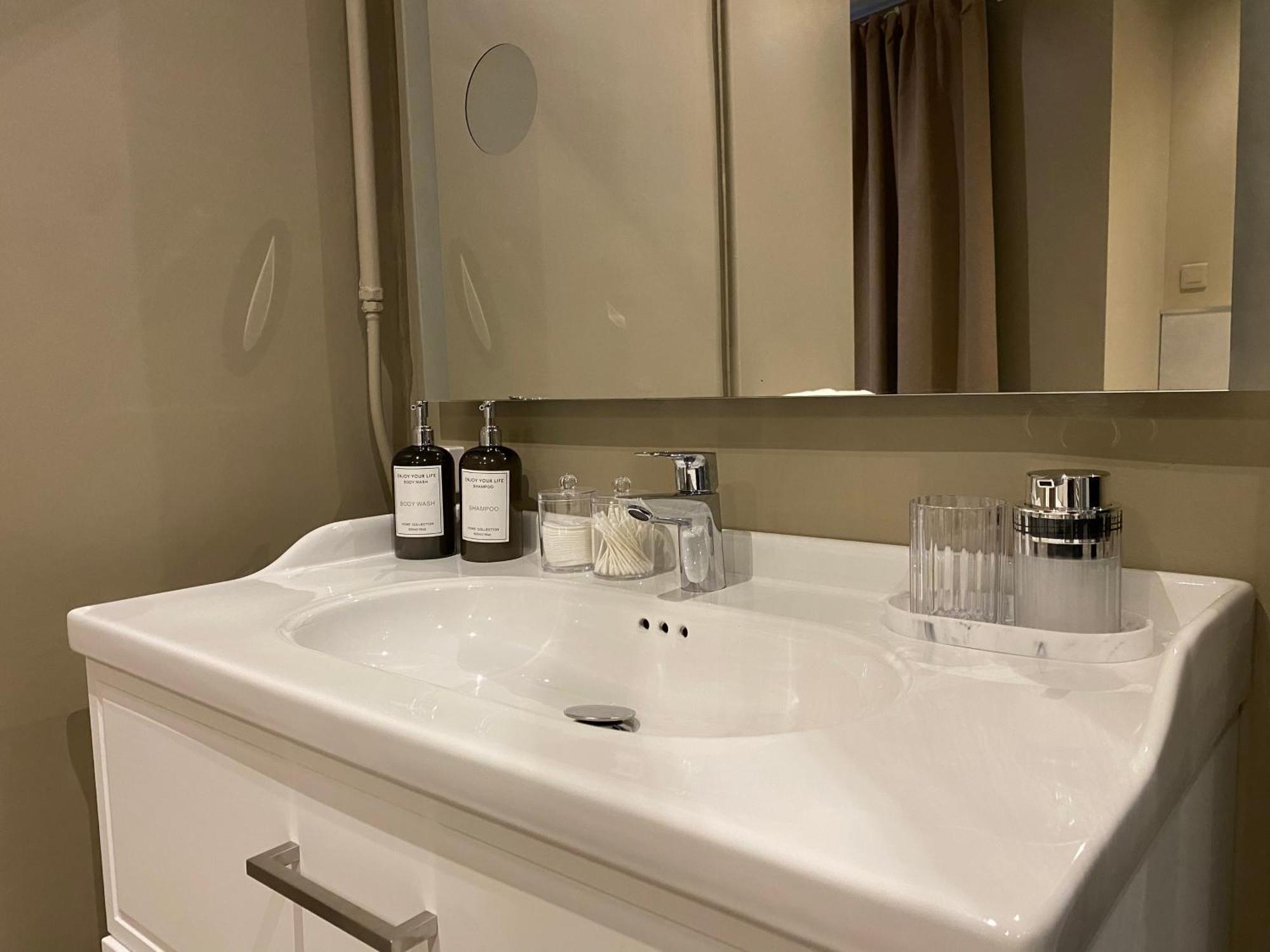 Un Cocon En Ville - Chambre Spa Chic Et Elegante Pacy-sur-Eure Exterior photo